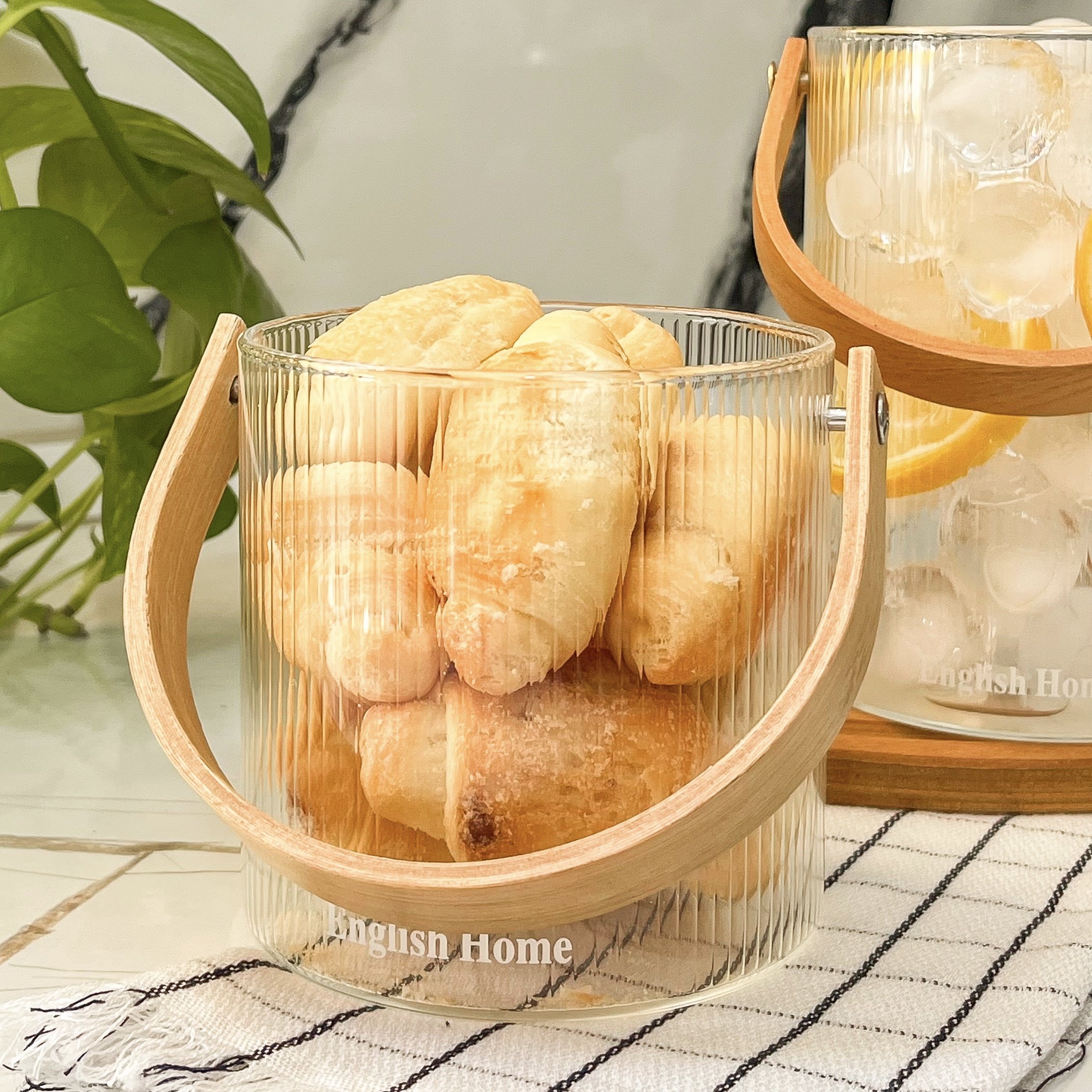 یخدان گرد کوچک